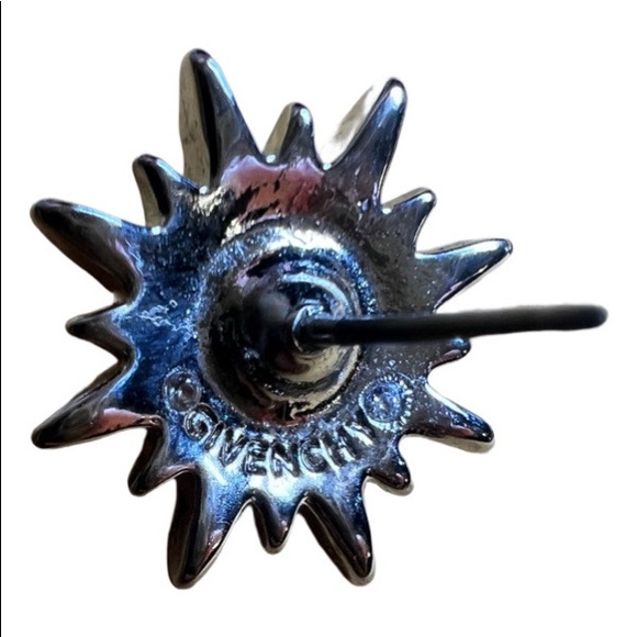 Givenchy - Picture 2 of 4